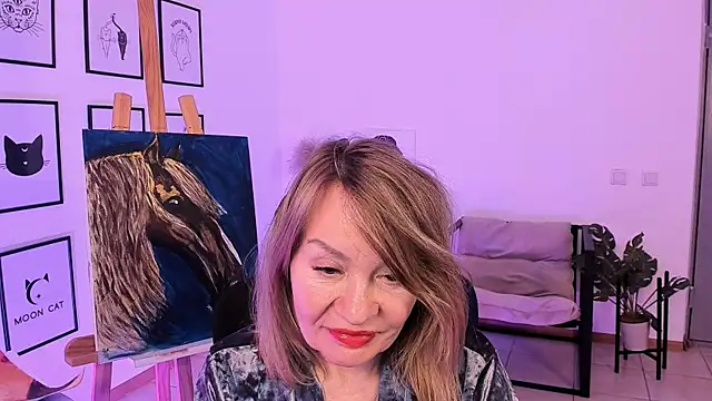 Snapshot of RosalindaFortuna chatting on 02.05.25 RosalindaFortuna online show from 02.05.25