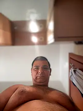 SecretlyDD online show from 11.08.25