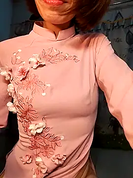 Lucy limon online show from 03.05.25