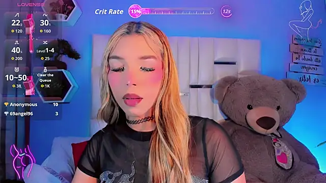 Snapshot of Aileen_18 chatting on 11.06.25 Aileen 18 online show from 11.06.25