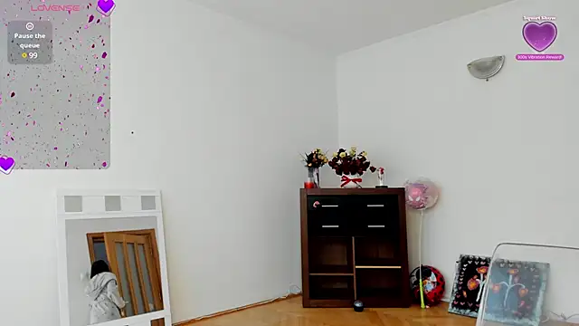 Snapshot of Lucky_Deniz chatting on 02.10.25 Lucky Deniz online show from 02.10.25