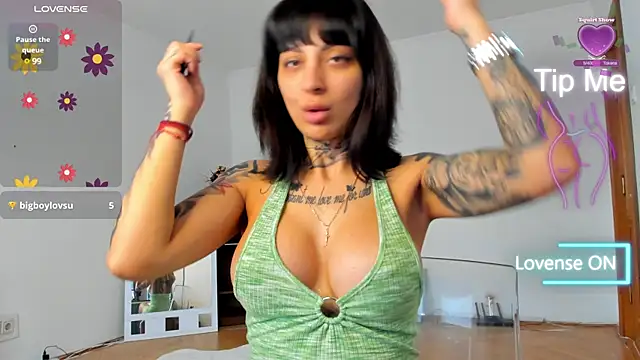 Snapshot of Lucky_Deniz chatting on 03.14.25 Lucky Deniz online show from 03.14.25