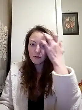 KattyLuuu online show from 12.18.24