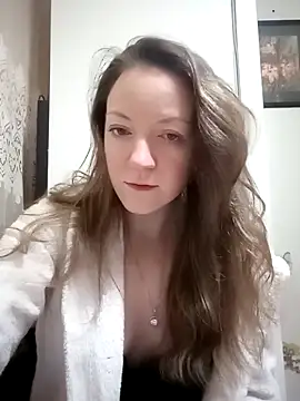 KattyLuuu online show from 12.19.24