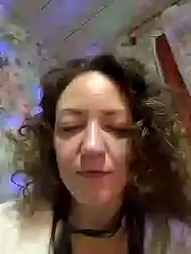 KattyLuuu online show from 12.26.24