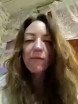 KattyLuuu online show from 12.27.24