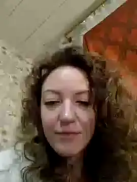KattyLuuu online show from 12.29.24