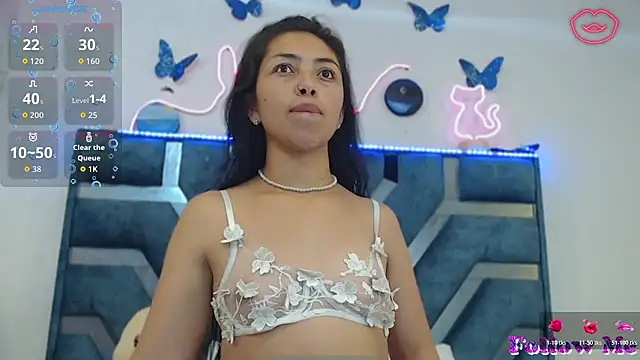 Roxan Fox- online show from 11.10.25