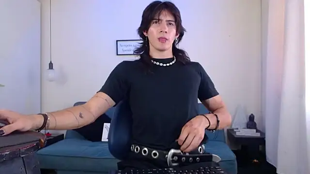 Snapshot of andreey50 chatting on 12.20.24 andreey50 online show from 12.20.24