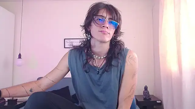 Snapshot of andreey50 chatting on 02.17.25 andreey50 online show from 02.17.25