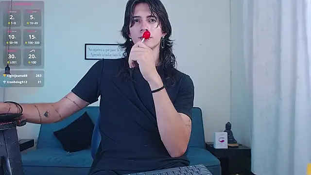 Snapshot of andreey50 chatting on 03.10.25 andreey50 online show from 03.10.25