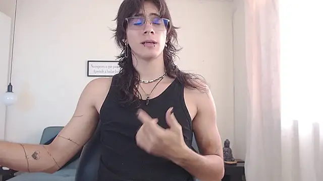 Snapshot of andreey50 chatting on 03.17.25 andreey50 online show from 03.17.25