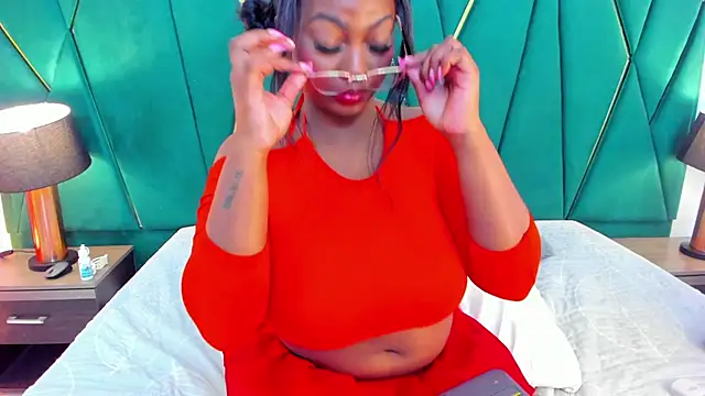 Tamara Myller online show from 03.20.25