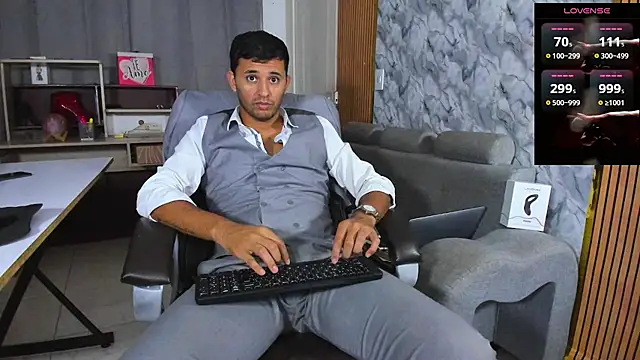 Hideintheoffice online show from 02.03.26