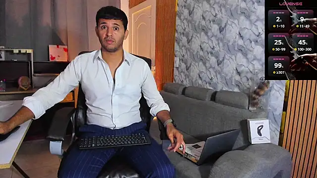 Hideintheoffice online show from 02.14.26