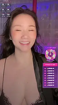 Snapshot of baobaomiqi_linger chatting on 09.22.25 baobaomiqi linger online show from 09.22.25