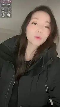 Snapshot of baobaomiqi_linger chatting on 11.02.25 baobaomiqi linger online show from 11.02.25