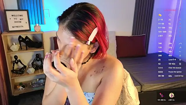 Fresita Rosita online show from 10.18.25