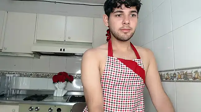 Snapshot of Samir_bear chatting on 12.31.24 Samir bear online show from 12.31.24