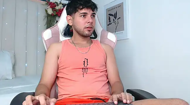 Snapshot of Samir_bear chatting on 01.25.25 Samir bear online show from 01.25.25