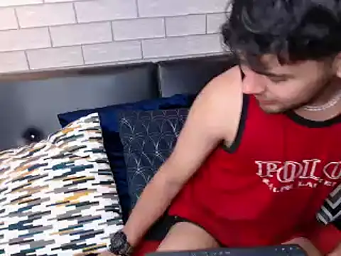 Snapshot of Samir_bear chatting on 01.29.25 Samir bear online show from 01.29.25