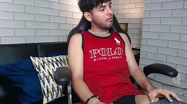 Snapshot of Samir_bear chatting on 02.08.25 Samir bear online show from 02.08.25