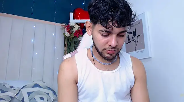 Snapshot of Samir_bear chatting on 02.28.25 Samir bear online show from 02.28.25