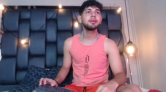 Snapshot of Samir_bear chatting on 03.04.25 Samir bear online show from 03.04.25