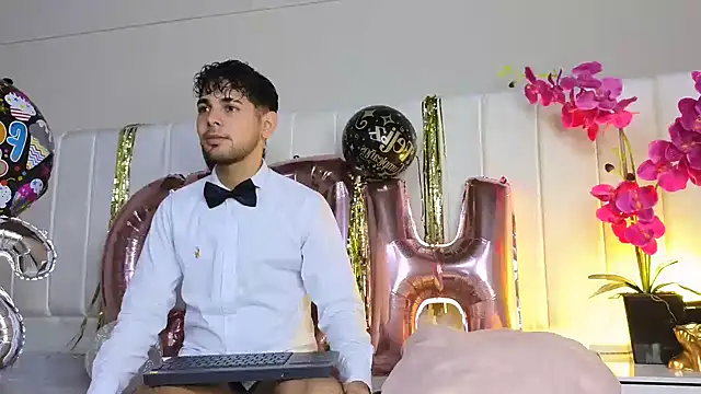 Snapshot of Samir_bear chatting on 03.07.25 Samir bear online show from 03.07.25