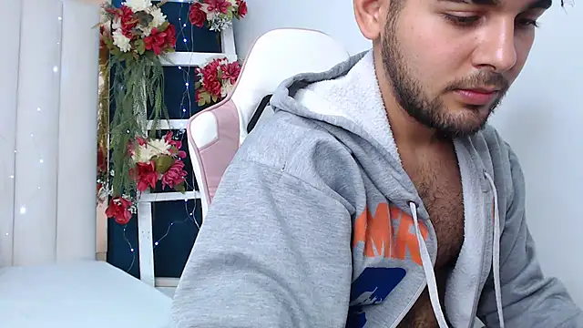 Snapshot of Samir_bear chatting on 03.17.25 Samir bear online show from 03.17.25