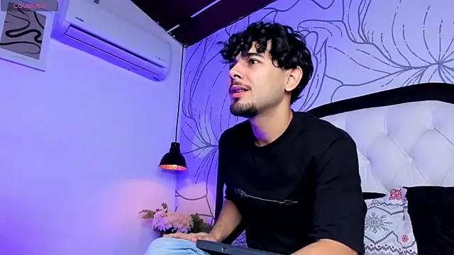 Snapshot of Samir_bear chatting on 09.13.25 Samir bear online show from 09.13.25