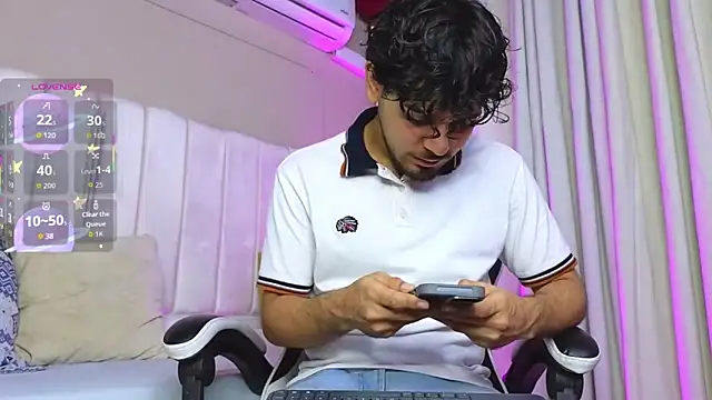 Snapshot of Samir_bear chatting on 09.20.25 Samir bear online show from 09.20.25