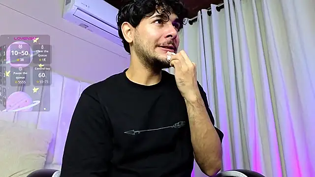 Snapshot of Samir_bear chatting on 09.23.25 Samir bear online show from 09.23.25