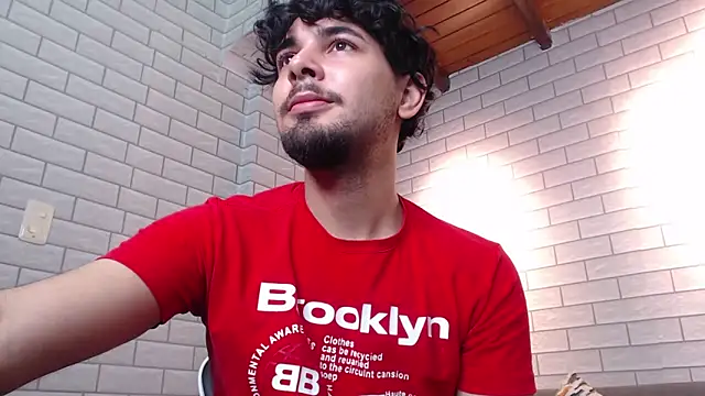 Snapshot of Samir_bear chatting on 10.04.25 Samir bear online show from 10.04.25