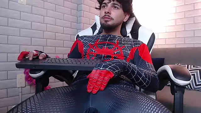 Snapshot of Samir_bear chatting on 10.28.25 Samir bear online show from 10.28.25