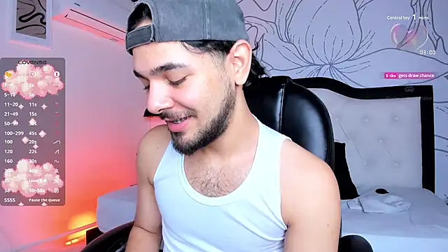 Snapshot of Samir_bear chatting on 11.07.25 Samir bear online show from 11.07.25