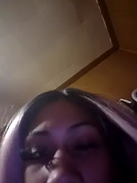 carmelbbyx22 online show from 12.20.25