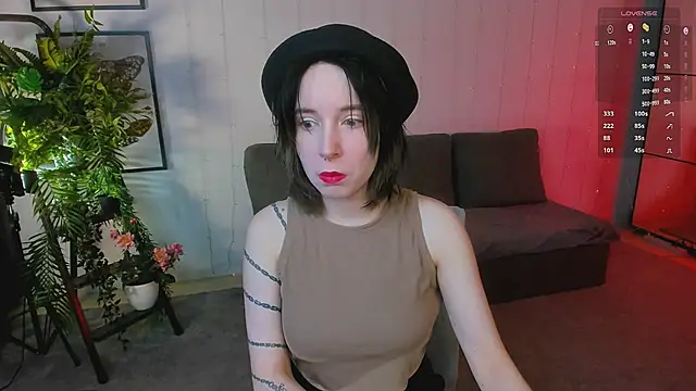 lilithlunna online show from 02.06.25