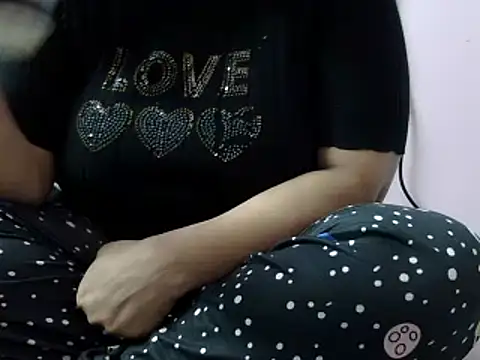 Housewife12 online show from 01.02.25