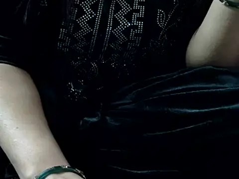 Housewife12 online show from 01.11.25
