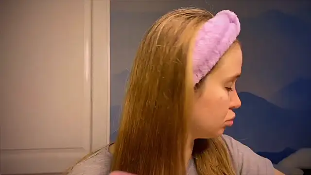 IlonaMurf online show from 10.27.25