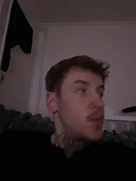 Snapshot of shelovesc chatting on 12.19.24 shelovesc online show from 12.19.24