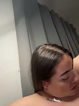 Snapshot of shelovesc chatting on 02.13.25 shelovesc online show from 02.13.25