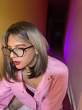 thalia dyson online show from 01.04.25