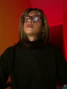 thalia dyson online show from 01.28.25