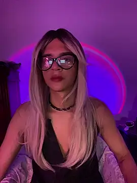thalia dyson online show from 02.22.25