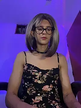 thalia dyson online show from 09.18.25