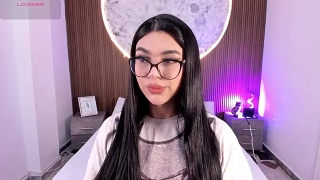 RoseCassie online show from 12.18.25