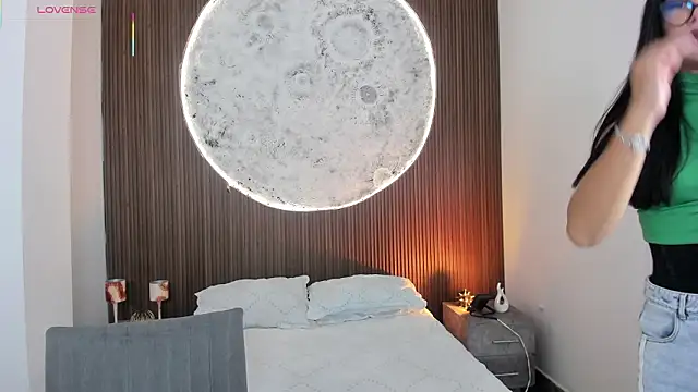 RoseCassie online show from 03.22.26