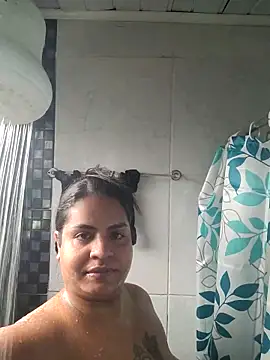 ppatriciarabello online show from 10.28.25